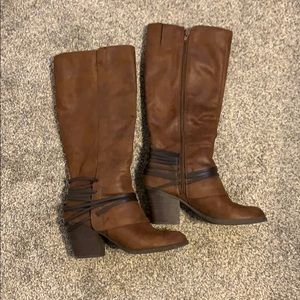 Fergalicious by Fergie “Lexis” tall shaft boot 7.5